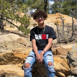 Meet your Posher, Julian